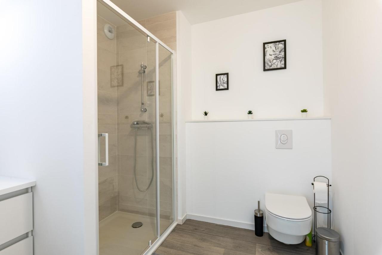 L'Ecume - Studio Moderne Avec Grand Balcon Et Place De Parking Appartement Dinard Buitenkant foto
